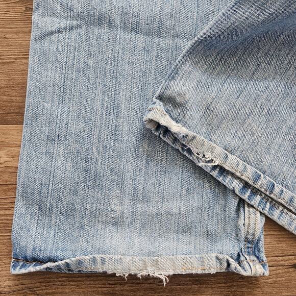 Levi's Men's 527 Low Rise Boot Fit Jean Light Wash Size 36x32 - Picture 8 of 9